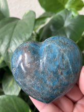 Load and play video in Gallery viewer, Blue Apatite Heart (50% off)
