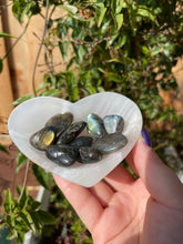 Load image into Gallery viewer, Labradorite Tumbles
